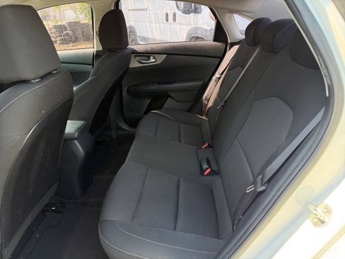 Used 2019 Kia Forte LXS FWD image 26