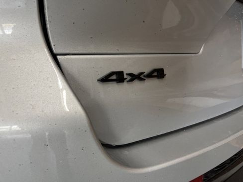 New 2025 Jeep Grand Cherokee L Limited w/ Black Appearance Package image 24