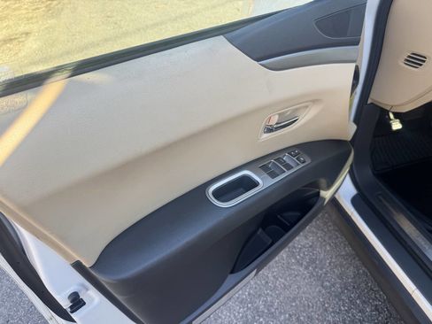 Used 2008 Subaru Tribeca Limited image 22