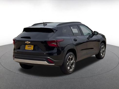 Used 2025 Chevrolet Trax LT w/ LT Convenience Package FWD image 15