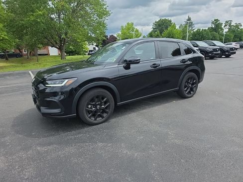 Certified 2024 Honda HR-V Sport image 3