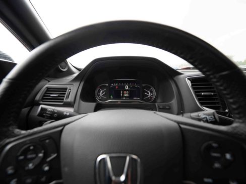 Used 2023 Honda Passport EX-L image 15