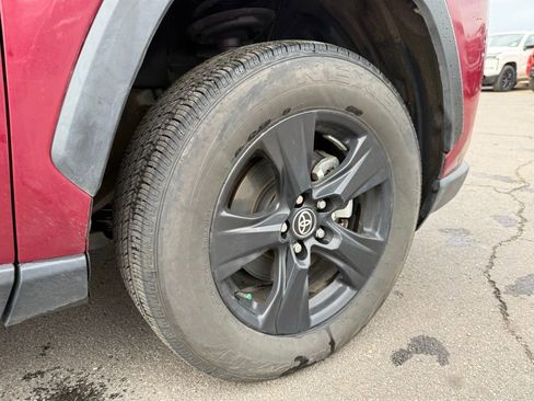 Used 2021 Toyota RAV4 XLE image 30