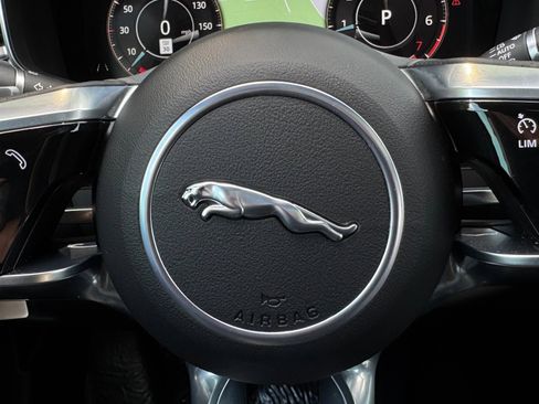 Used 2021 Jaguar XF R-Dynamic SE image 61