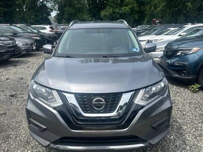 Used 2018 Nissan Rogue SV w/ Premium Package