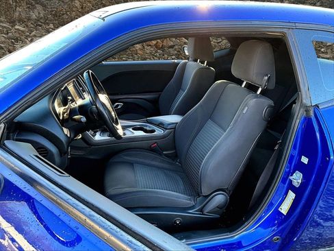 Used 2019 Dodge Challenger SXT w/ Driver Convenience Group image 22