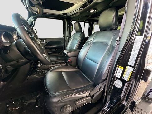 Used 2018 Jeep Wrangler Unlimited Sahara AWD/4WD image 20