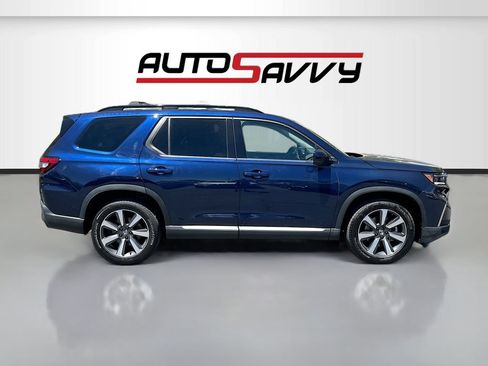 Used 2024 Honda Pilot Elite image 8