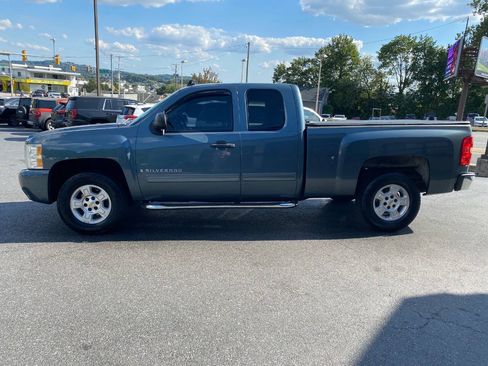 Used 2009 Chevrolet Silverado 1500 LT w/ Power Pack Plus AWD/4WD image 6