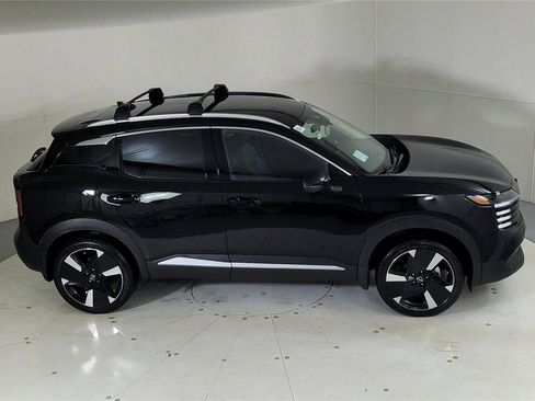 New 2026 Nissan Kicks SR w/ Cold Weather Package image 43