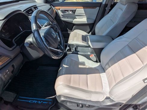 Used 2019 Honda CR-V Touring image 16