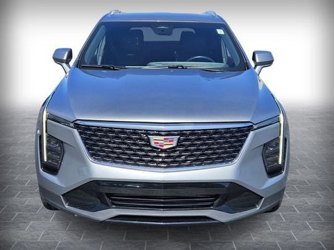 Certified 2024 Cadillac XT4 Premium Luxury FWD image 2