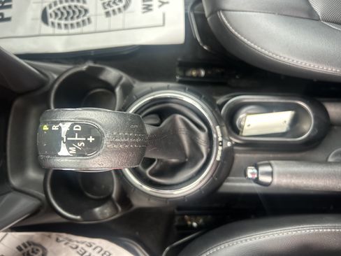 Used 2016 MINI Cooper 4-Door Hardtop FWD image 24