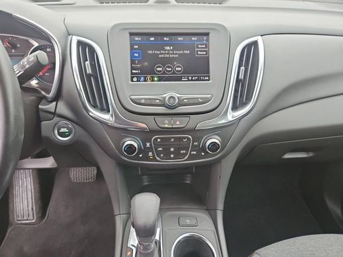 Used 2024 Chevrolet Equinox LT image 18