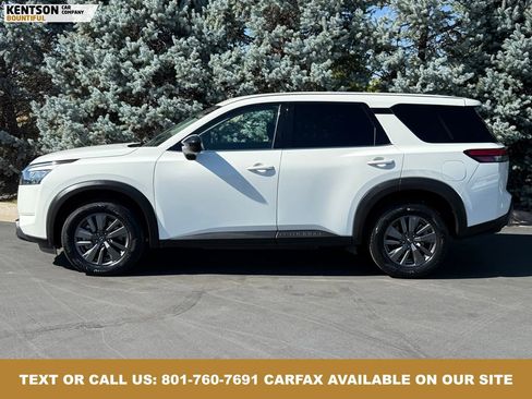 Used 2024 Nissan Pathfinder S image 4