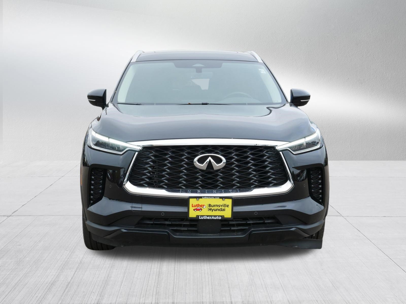 Used 2024 INFINITI QX60 Luxe AWD/4WD image 2
