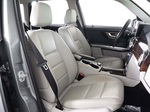 Used 2014 Mercedes-Benz GLK 350 4MATIC image 28