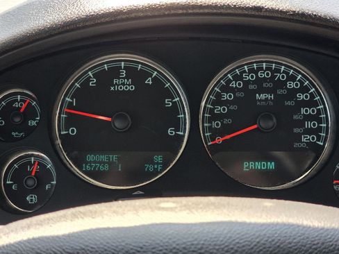 Used 2013 Chevrolet Suburban LTZ AWD/4WD image 14