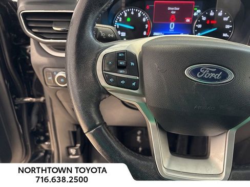 Used 2022 Ford Explorer XLT w/ Equipment Group 202A image 10