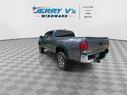 Used 2019 Toyota Tacoma TRD Off-Road AWD/4WD image 6