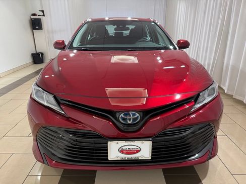 Used 2019 Toyota Camry LE FWD image 8