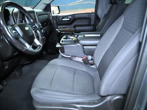 Used 2022 Chevrolet Silverado 1500 LT w/ Z71 Off-Road Package image 25