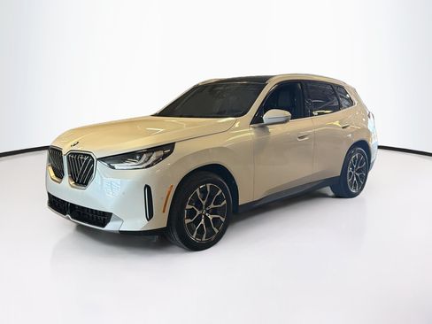 Used 2026 BMW X3 xDrive30i AWD/4WD image 3