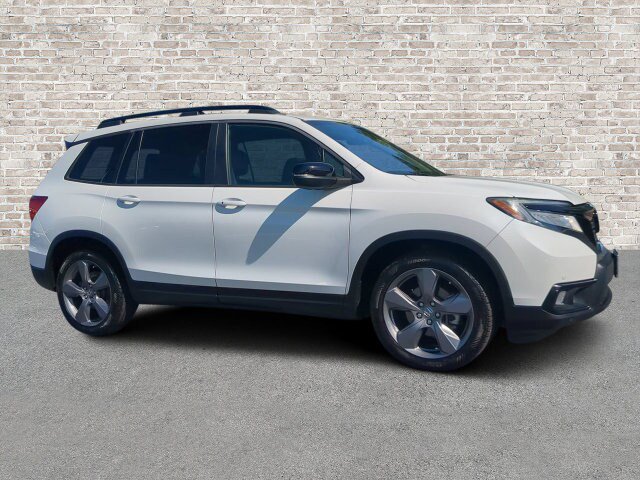 Used 2019 Honda Passport Touring image 1