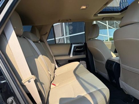 Used 2020 Toyota 4Runner SR5 Premium w/ Moonroof Package AWD/4WD image 12