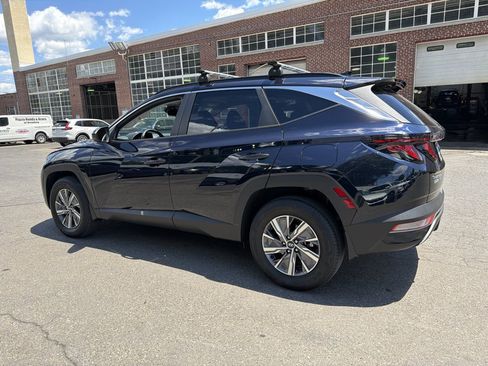 Used 2024 Hyundai Tucson Blue AWD/4WD image 5