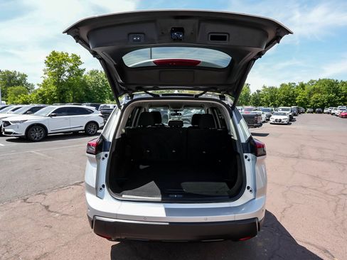 Used 2024 Nissan Rogue SV AWD/4WD image 45