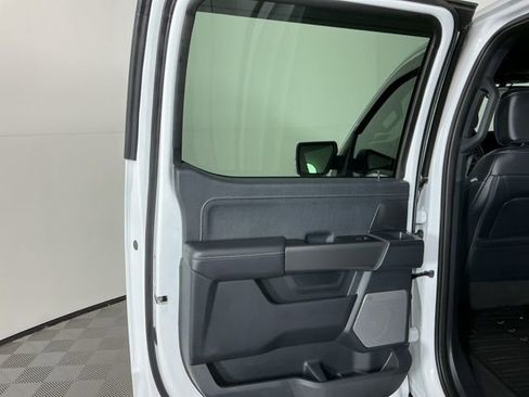 Used 2025 Ford F150 Lariat image 28