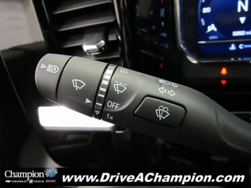 Certified 2025 Chevrolet Silverado 1500 LTZ image 32