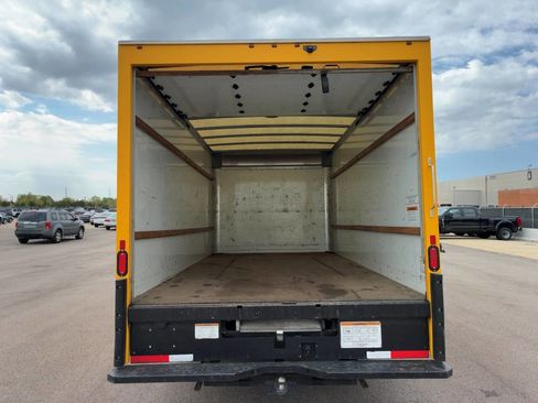 Used 2021 GMC Savana 3500 Extended w/ Power Convenience Package RWD image 9