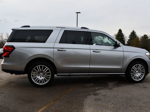Used 2023 Ford Expedition Max Limited image 6