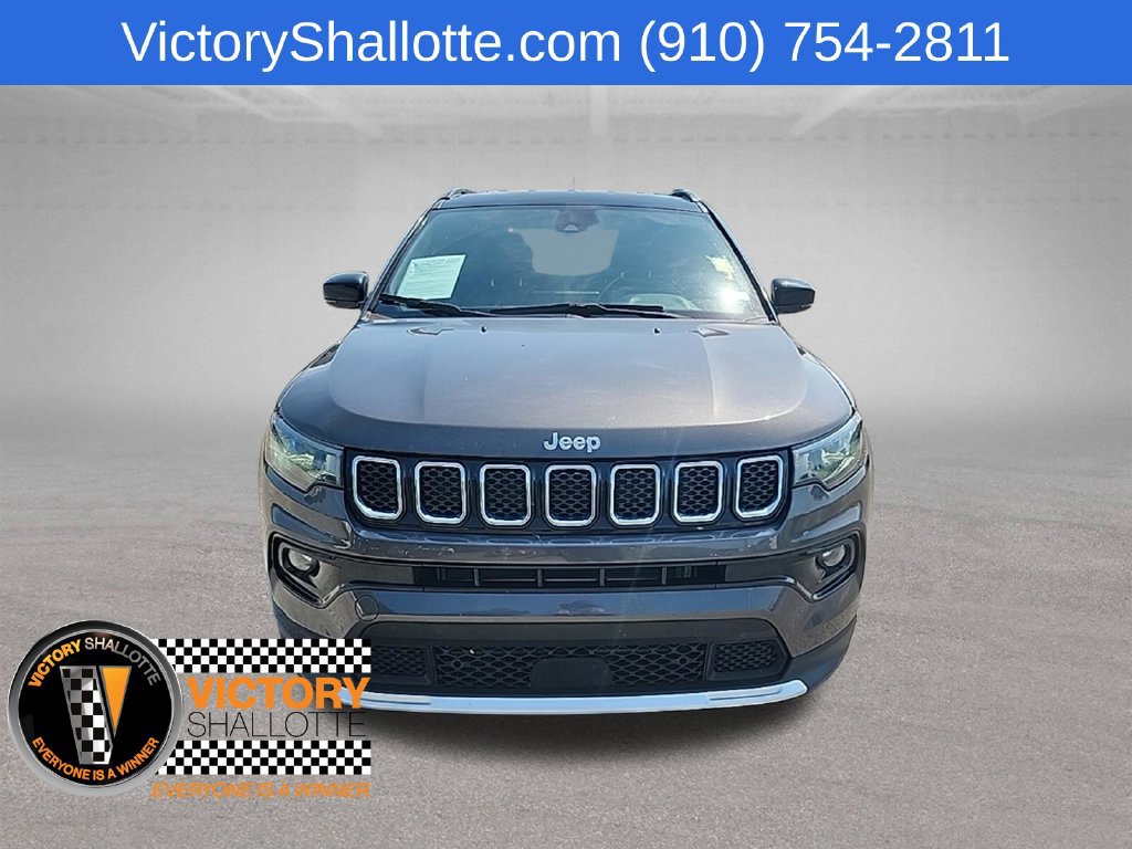 Certified 2024 Jeep Compass Limited AWD/4WD image 3