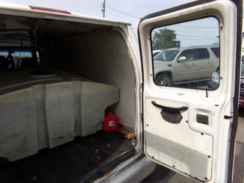 Used 1995 Ford E-250 and Econoline 250 Super image 28