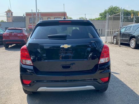 Used 2021 Chevrolet Trax LS FWD image 9