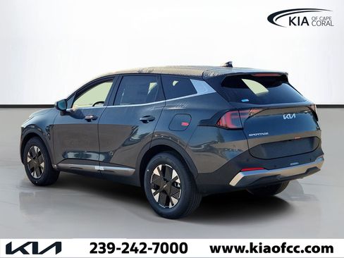 New 2026 Kia Sportage LX FWD image 4