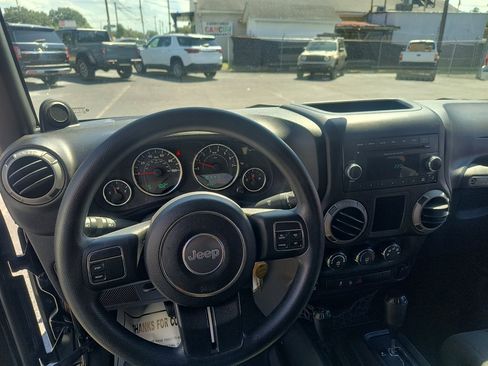 Used 2012 Jeep Wrangler Sport AWD/4WD image 14