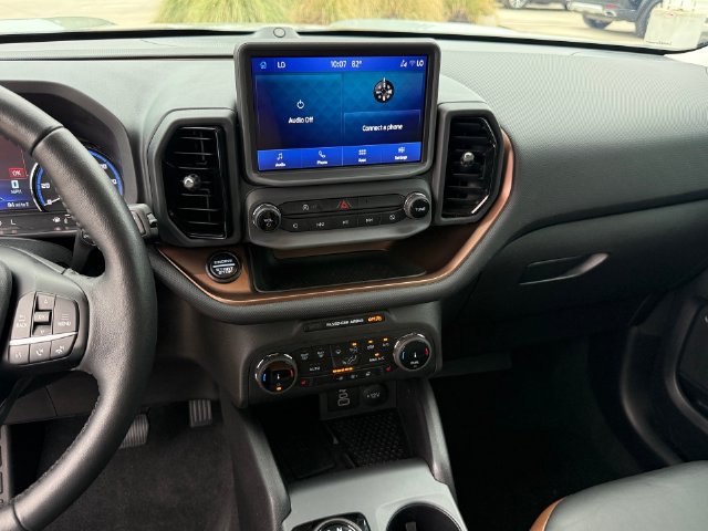 Used 2023 Ford Bronco Sport Outer Banks w/ Tech Package AWD/4WD image 17