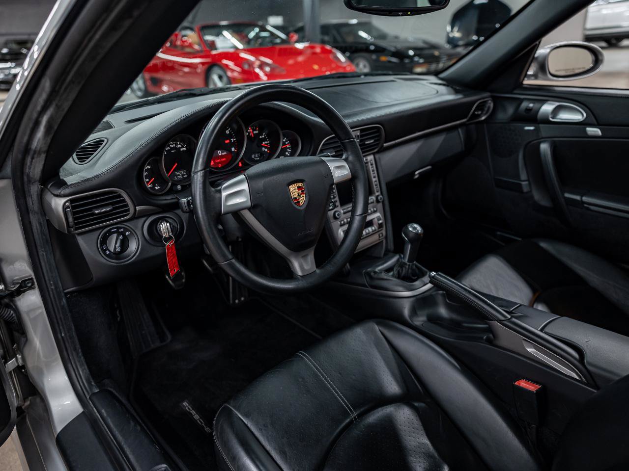 Used 2006 Porsche 911 Carrera 4 AWD/4WD image 9