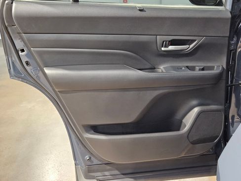 Used 2024 Toyota Grand Highlander AWD image 34
