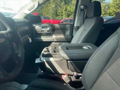 Used 2024 Chevrolet Silverado 1500 Custom AWD/4WD image 6