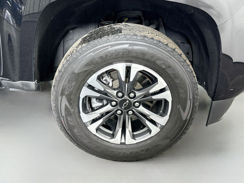 Used 2021 Chevrolet Colorado Z71 w/ Safety Package RWD image 31