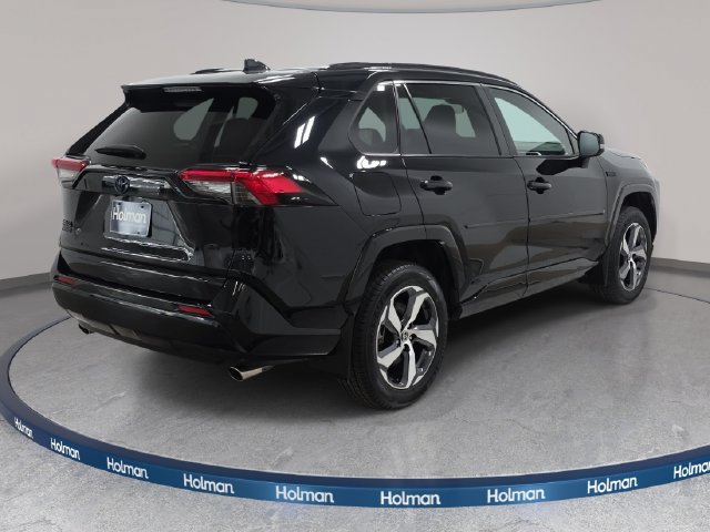 Used 2023 Toyota RAV4 SE w/ Weather & Moonroof Package AWD/4WD image 5