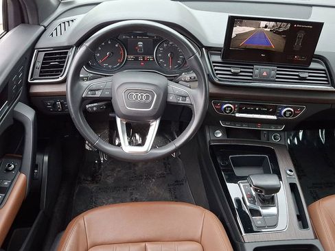 Used 2023 Audi Q5 2.0T Premium w/ Convenience Package image 10
