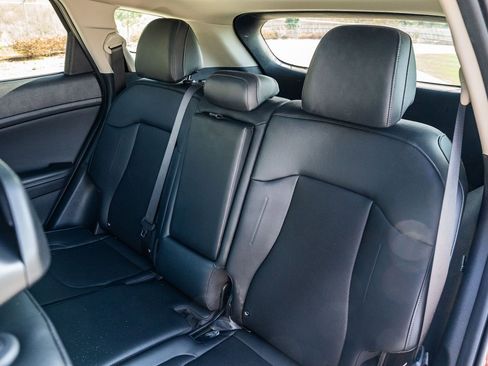 Used 2023 Kia Sportage SX image 15