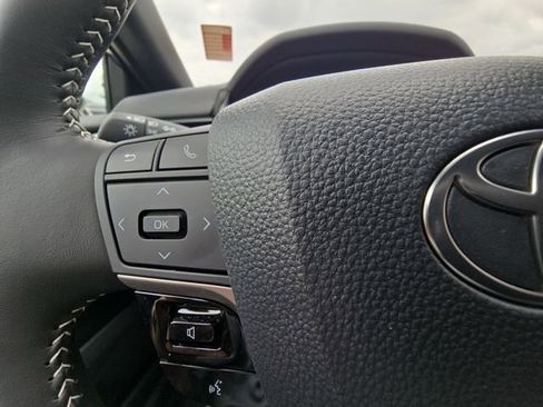 Used 2026 Toyota Camry SE w/ Convenience Package FWD image 17