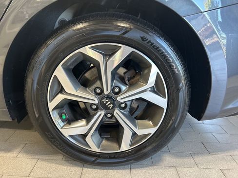 Certified 2020 Kia Forte LXS image 26